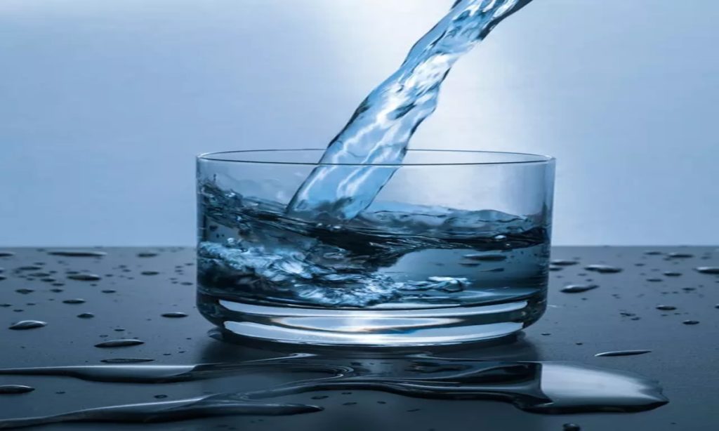  Puasa Minum Air Putih Setahun, Wanita Ini Klaim Tubuhnya Jadi Sehat