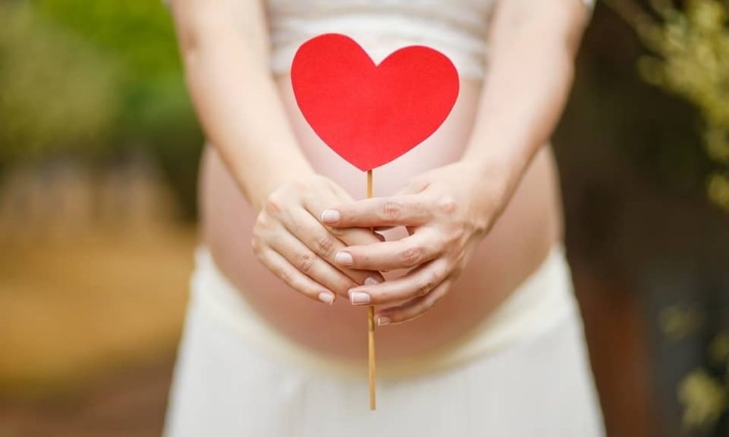 10 Manfaat Sari Kurma untuk Ibu Hamil, Turunkan Risiko Cacat Lahir
