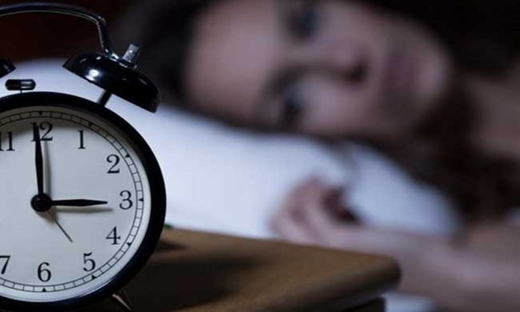 6 Penyebab Sakit Kepala saat Bangun Tidur dan Cara Mengatasinya