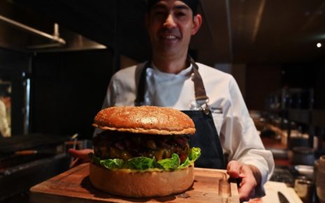 Burger Raksasa hingga Libur 10 Hari, Ini 3 Hal Unik Menyambut Kaisar Baru Jepang