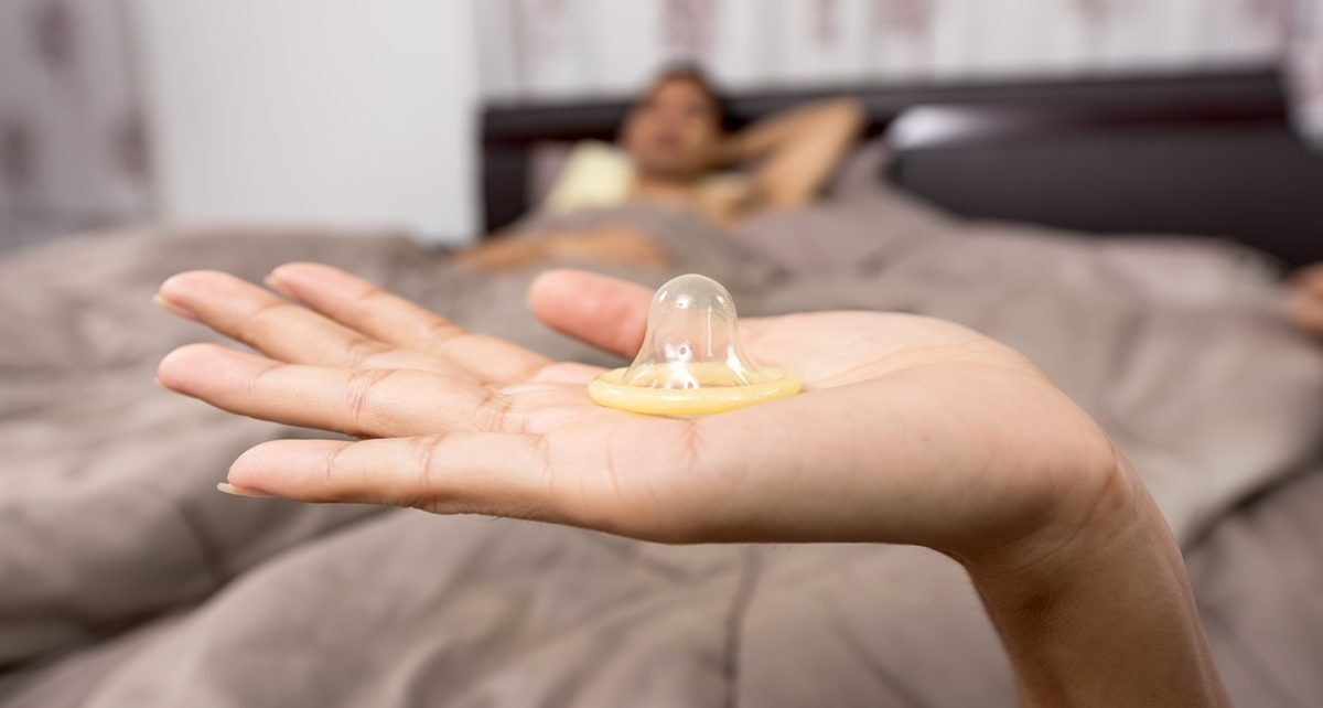 Mencuci dan Menggunakan Kembali Kondom Bekas, Apa Efeknya?
