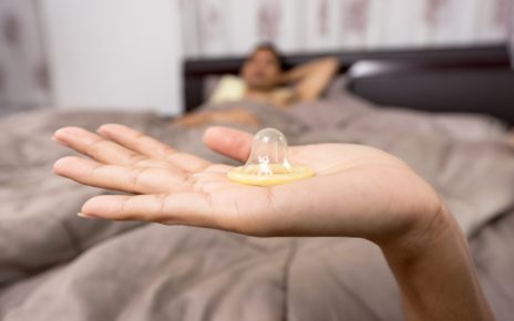 Mencuci dan Menggunakan Kembali Kondom Bekas, Apa Efeknya?