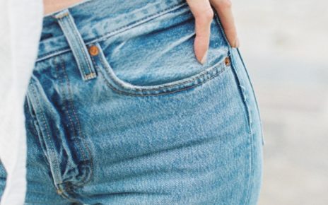 Ini Fungsi Kancing Besi di Saku Celana Jeans