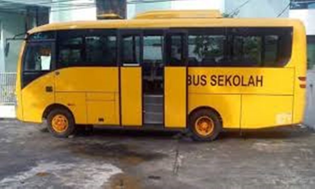 Alasan di Balik Pemilihan Kuning Sebagai Warna  Umum Bus  