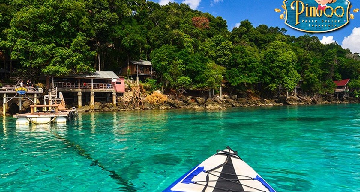 10 Pantai Yang Terindah di Indonesia