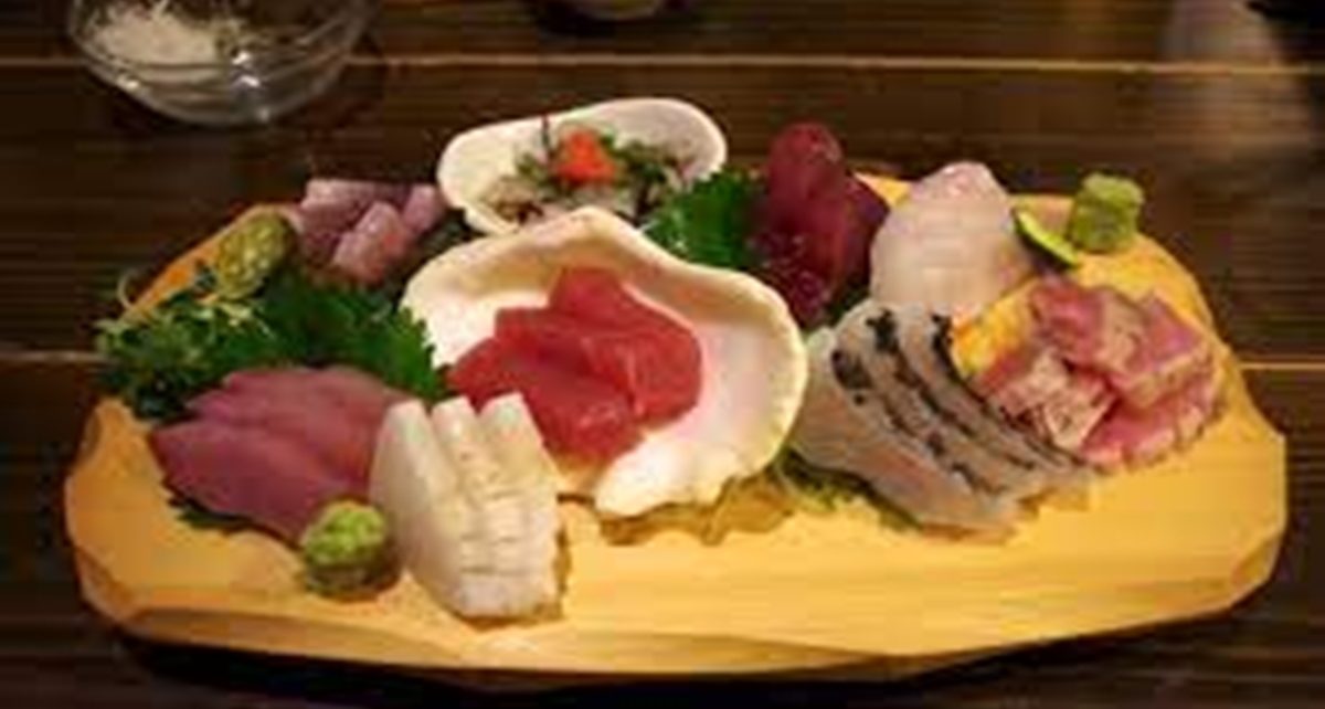 10 Jenis Seafood yang Dapat Dijadikan Sashimi, Apa Saja?