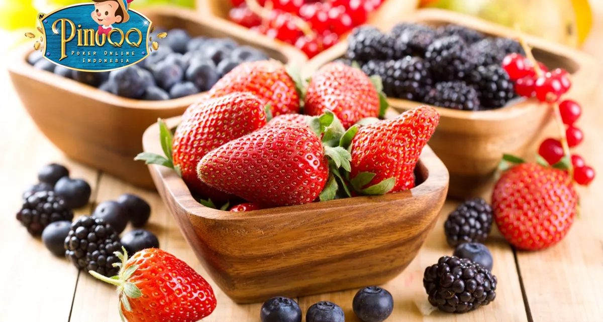 7 Manfaat Buah Berry bagi Kesehatan
